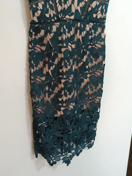 Love...Ady Green Tan Guipure Lace Floral Overlay Cutout V Neck Dress Size Small - Picture 3 of 8